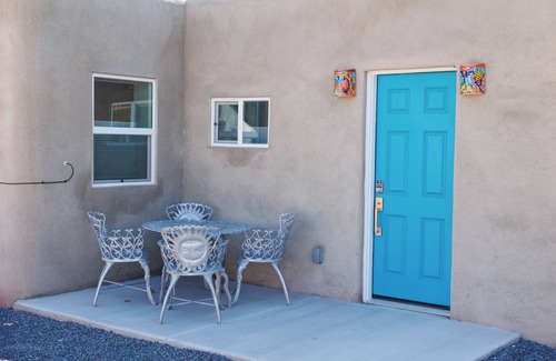 West Old Town House | Nice 3-bedroom house with AC in Albuquerque near Historic Old Town