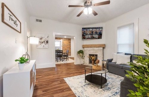 Weinland Park Apartment | Nice 4-bedroom duplex apartment in Columbus