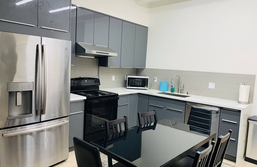 Lakeshore House | Nice 5-bedroom house with WiFi in Daly City