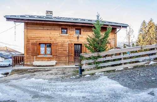 Saint-Gervais-les-Bains Apartment | Nice apartment for 4 guests with WIFI, TV and balcony