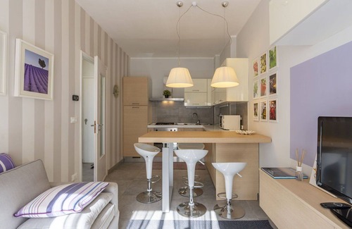 Borghetto Santo Spirito Apartment | Nice apartment for 3 guests with A/C, WIFI, TV and balcony