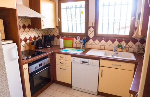 Ferrals-les-Corbieres House | Nice and quiet house with private pool and tennis court in village
