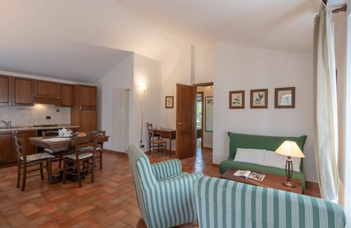 Ponte di Gabbiano Apartment | Nice apartment for 4 guests with A/C, pool, WIFI, TV and pets allowed, close to Siena