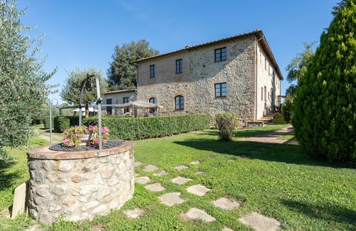 Ponte di Gabbiano Apartment | Nice apartment for 4 guests with A/C, pool, WIFI, TV and pets allowed, close to Siena
