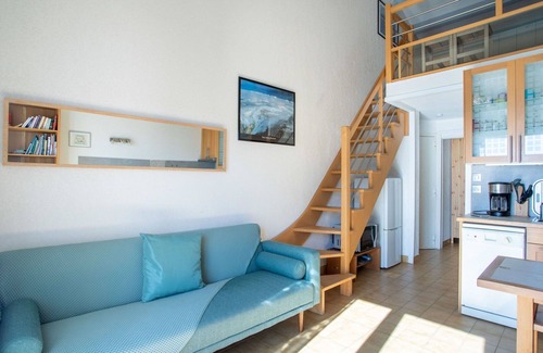 Rayol-Canadel-sur-Mer Apartment | Nice apartment for 4 guests with pool, WIFI, TV and balcony