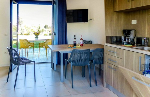 Cavalcaselle Apartment | Nice apartment for 6 people with A/C, pool, WIFI, TV, terrace and parking