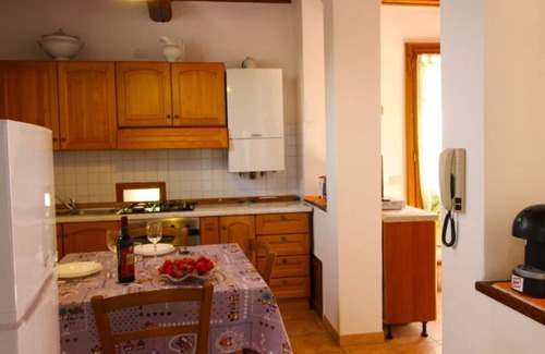 Pieve di Chio Apartment | Nice apartment for 4 guests with private pool, WIFI, TV and pets allowed