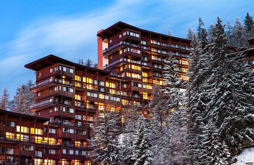 Arc-1600 Apartment | Nice apartment for 4 people with WIFI, pool, TV, terrace and pets allowed