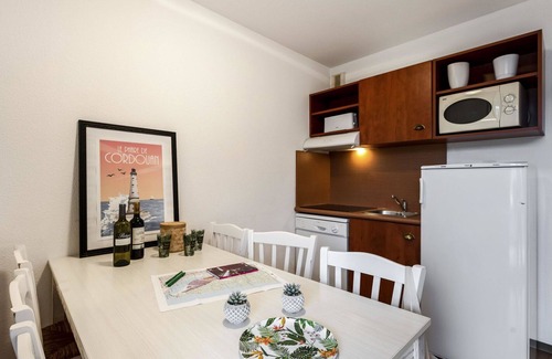 Le Verdon-sur-Mer Apartment | Nice apartment for 8 people with pool, WIFI, TV, terrace and pets allowed
