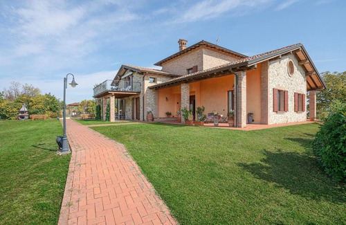 Salsomaggiore Terme Apartment | Nice apartment in Salsomaggiore T. PR