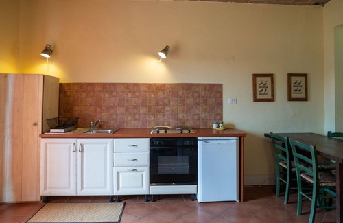 Villa Santa Maria Apartment | Nice apartment for 4 guests with pool, WIFI, A/C, TV, balcony and pets allowed