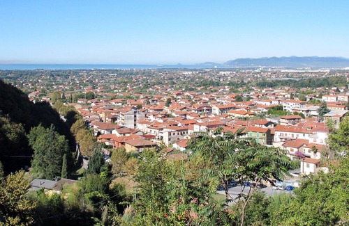 Massa Villa | Nice apartment in villa for 4 people with WIFI, TV, patio, panoramic view and parking