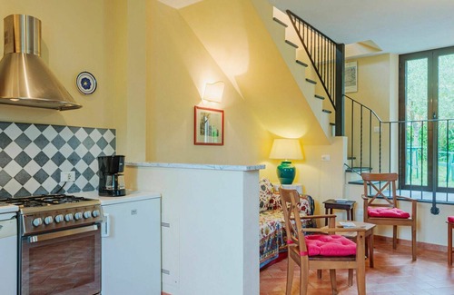 Massa Villa | Nice apartment in villa for 4 people with WIFI, TV, patio, panoramic view and parking
