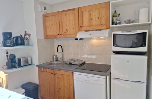 Les Orres Apartment | Nice apartment 6/8 pers in the heart of Les Orres 1800, 42m2, Mountain view, Swimming pool, Jacuzzi