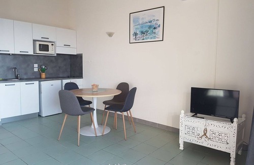 Figarella Apartment | Nice apartment for 4 guests with pool, A/C, WIFI, TV and terrace