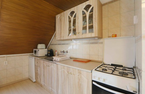 Balatonszemes Apartment | Nice apartment for 4 guests with A/C, WIFI, TV and patio