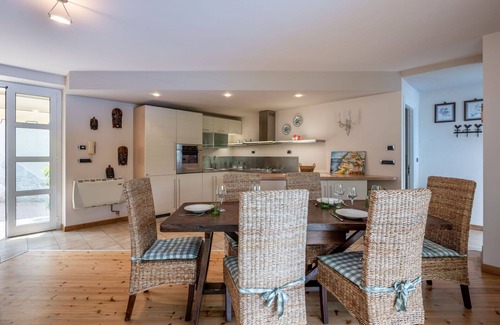 Monteu Roero Apartment | Nice apartment for 6 guests with A/C, private pool, WIFI, TV, terrace and pets allowed