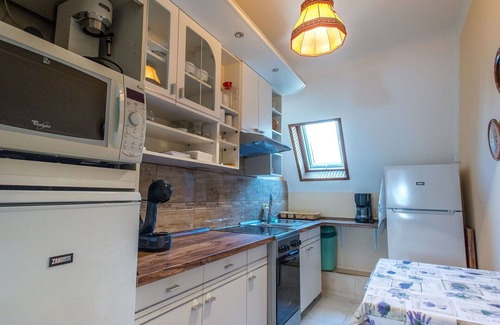 Balatonkeresztur Apartment | Nice apartment for 10 guests with A/C, WIFI, private pool, TV, balcony and parking