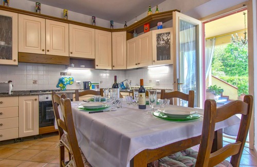 Giugnano Apartment | Nice apartment for 10 guests with private pool, WIFI, TV, patio and pets allowed