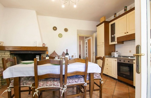 Giugnano Apartment | Nice apartment for 10 guests with private pool, WIFI, TV, patio and pets allowed