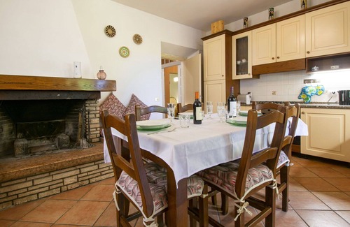 Giugnano Apartment | Nice apartment for 10 guests with private pool, WIFI, TV, patio and pets allowed