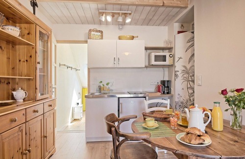 Piriac-sur-Mer Apartment | Nice apartment for 2 guests with WIFI, TV and patio