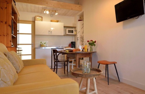 Piriac-sur-Mer Apartment | Nice apartment for 2 guests with WIFI, TV and patio