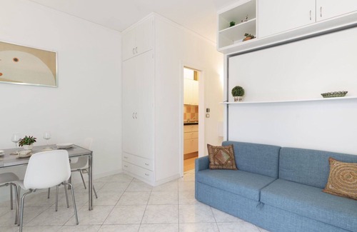 Sanremo Apartment | Nice apartment for 2 guests with WIFI, A/C, pool and balcony