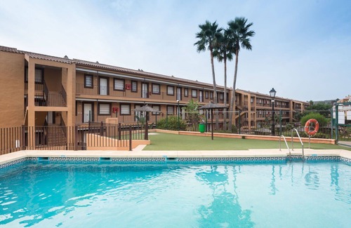 Cabrita Apartment | Nice apartment for 3 guests with A/C, WIFI, pool, TV and terrace