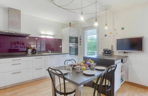 Quiberon Apartment | Nice apartment for 4 people with WIFI, TV and balcony