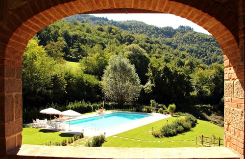 Dicomano Apartment | Nice apartment for 4 guests with pool, WIFI, TV and pets allowed