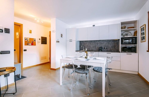 Alba Apartment | Nice apartment for 5 guests with WIFI, TV and balcony