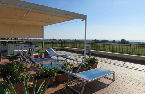 Cerveteri Apartment | Nice apartment for 5 guests with A/C, TV and patio