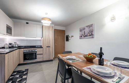Alba Apartment | Nice apartment for 5 people with hot tub, WIFI, TV and balcony