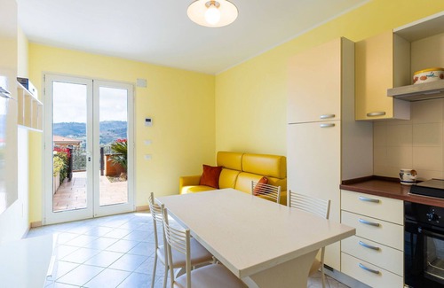 Civezza Apartment | Nice apartment for 5 people with WIFI, terrace and pets allowed