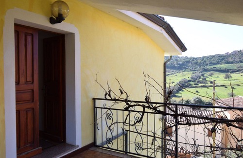San Lorenzo Apartment | Nice apartment for 5 people with WIFI, TV, balcony and panoramic view