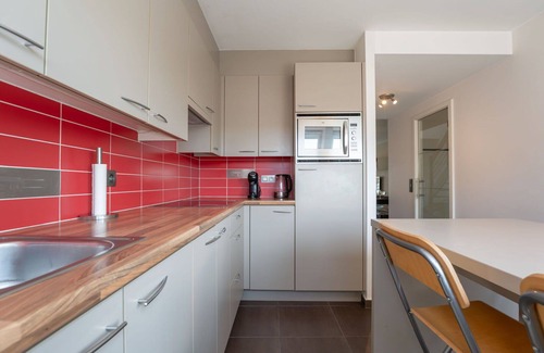 Bredene Apartment | Nice apartment for 6 guests with WIFI, TV and balcony
