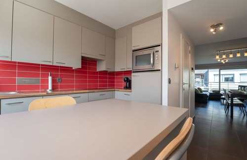 Bredene Apartment | Nice apartment for 6 guests with WIFI, TV and balcony