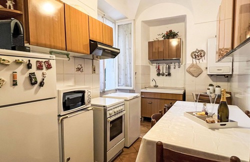 Borgomaro Apartment | Nice apartment for 6 people with WIFI, TV and pets allowed