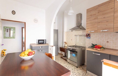 Follonica Apartment | Nice apartment for 6 people with WIFI, TV and patio
