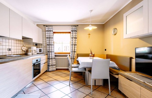 Soraga Apartment | Nice apartment for 8 guests with WIFI, TV and balcony