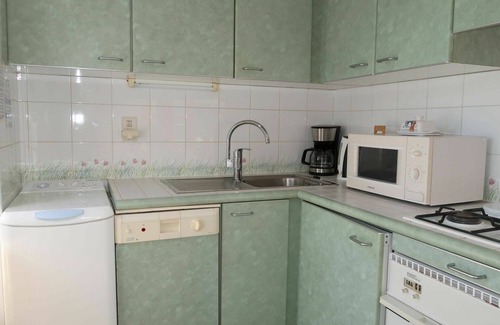 Pont-l'Abbe Apartment | Nice apartment for 4 guests with WIFI, TV and terrace