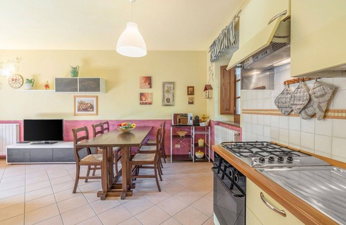 Cutigliano Apartment | Nice apartment for 4 people with pool, WIFI, TV and pets allowed