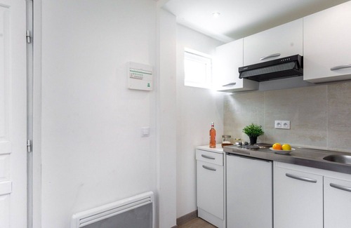 Cros-de-Cagnes Apartment | Nice apartment for 2 guests with WIFI, pool, TV and patio