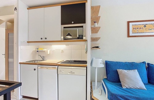 Moliets-et-Maa Apartment | Nice apartment in residences near golf course with swimming pools.