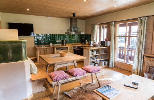 Entfelden Apartment | Nice apartment in a fantastic location right on track and trail