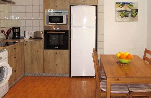 Muro Villa | Nice apartment in villa for 4 guests with pool, A/C, WIFI, TV, patio and parking