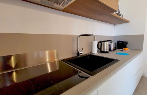 Laureto Villa | Nice apartment in villa for 4 guests with WIFI, hot tub, A/C, TV and veranda, close to Alberobello