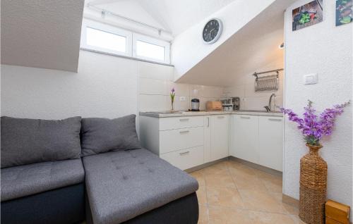 Kosljun Apartment | Nice Apartment In Kosljun With Wifi