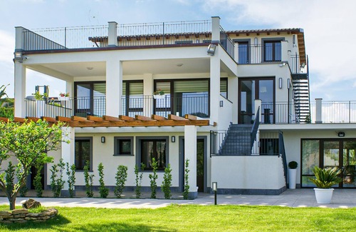 Mazzarino Apartment | Nice apartment in Mazzarino with WiFi